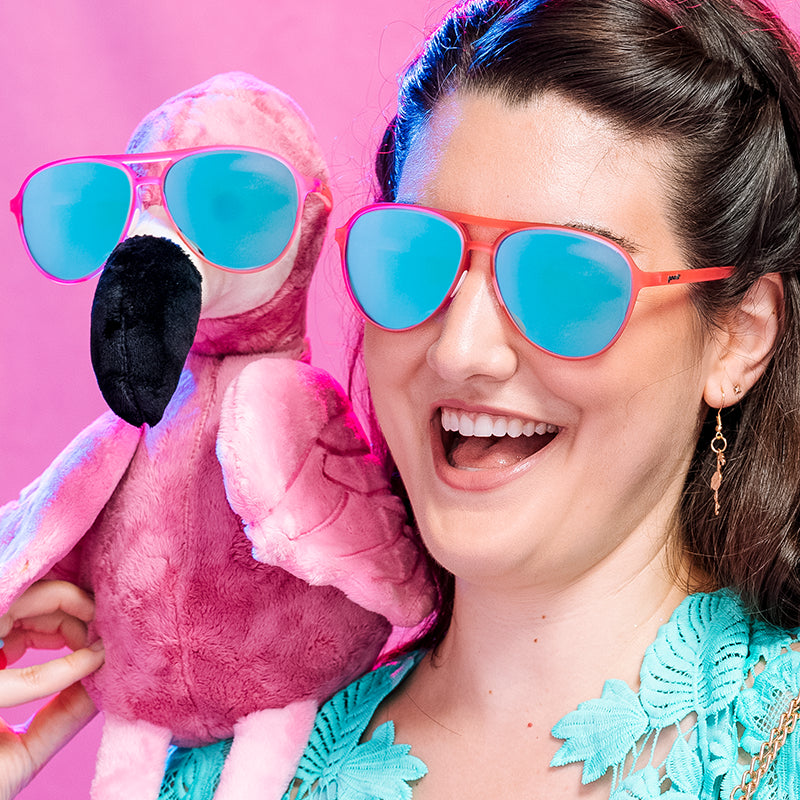 Carl è il mio Co Pilot | montatura da aviatore rosa con lenti blu | occhiali da sole Goodr MACH G