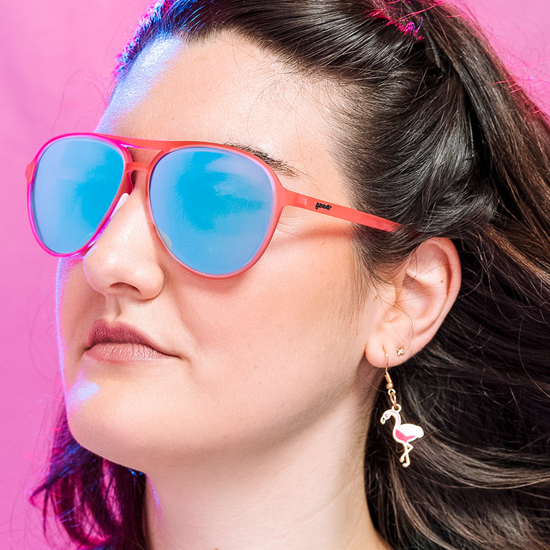 Carl è il mio Co Pilot | montatura da aviatore rosa con lenti blu | occhiali da sole Goodr MACH G