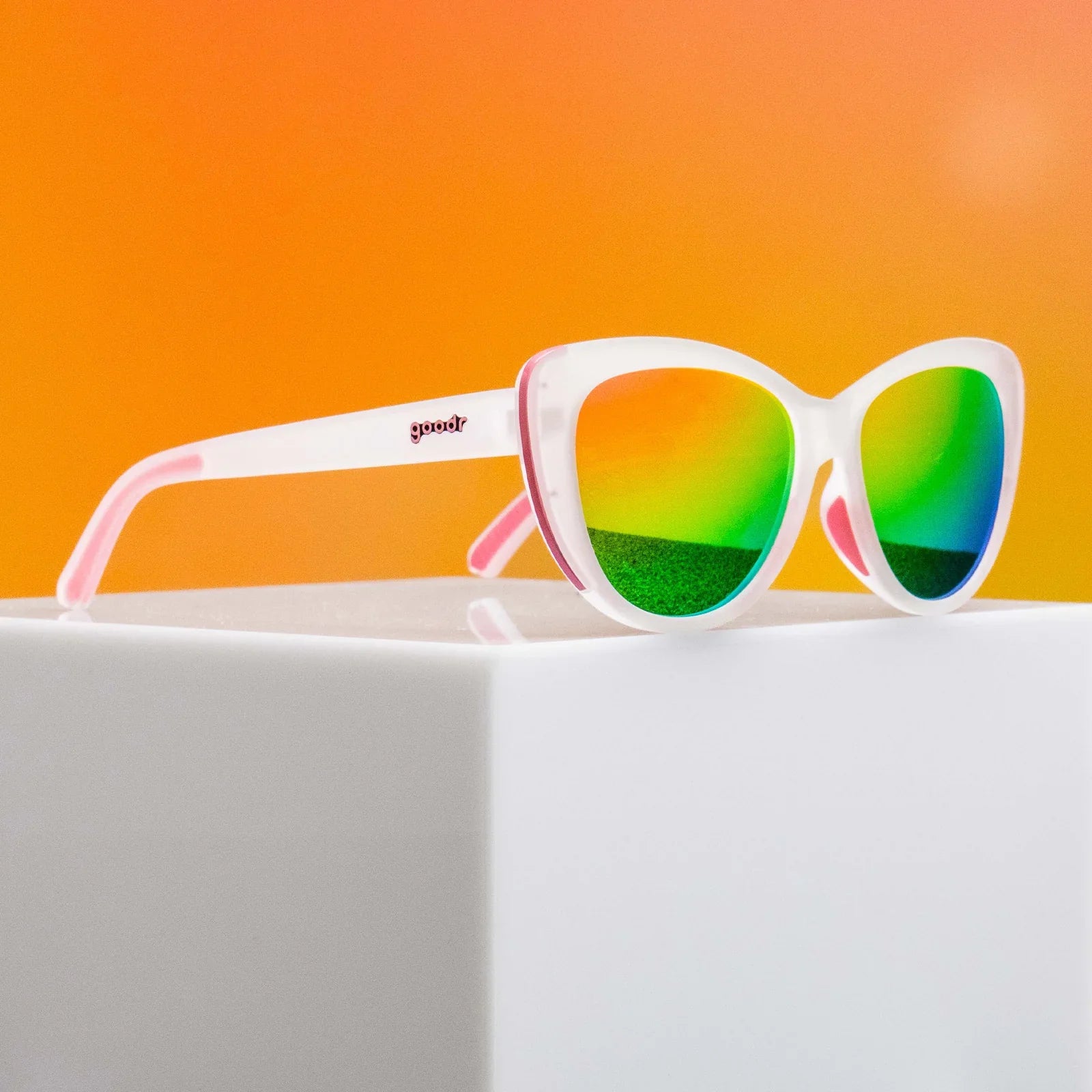 Arcobaleno pronto per la Runway