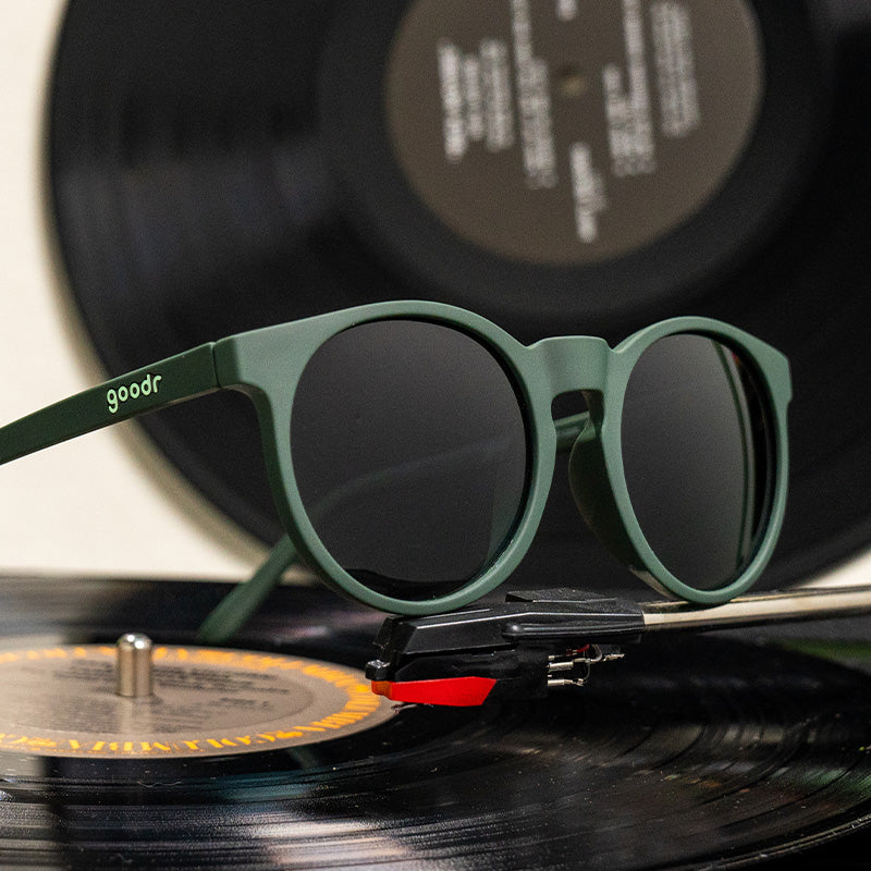 Ho questi occhiali da sole in vinile, Too-RUN goodr-4-goodr