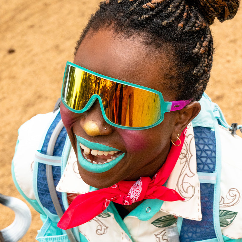 Salva un toro, cavalca un clown da rodeo-active-goodr sunglasses-4-goodr sunglasses